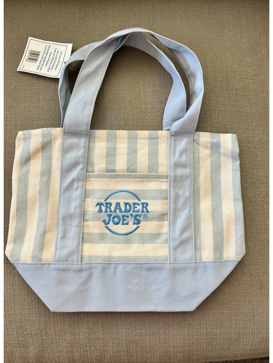 Trader Joe'S Handbags - Trader Joe's 2026 Limited Edition Light Blue and Cream Stripe Canvas Tote